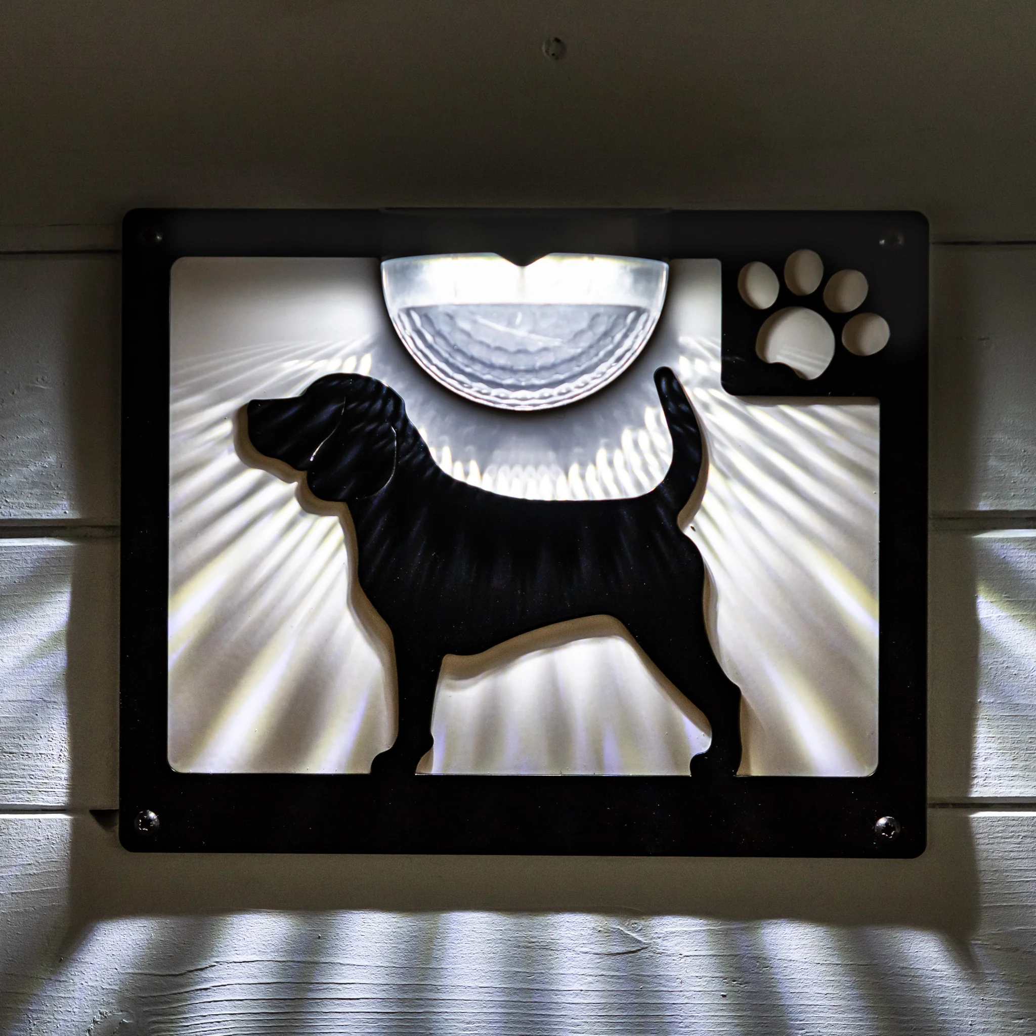 Beagle Dog Solar Light Wall Plaque - Image 4