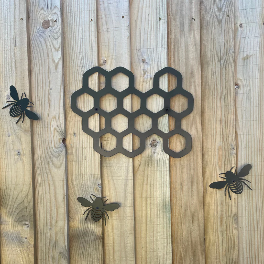 Bee Hive With 3 Bees Wall Art - Image 3