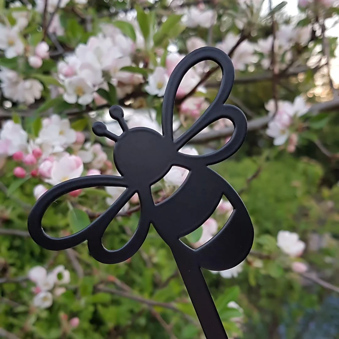 Metal Bee Stake - Image 6