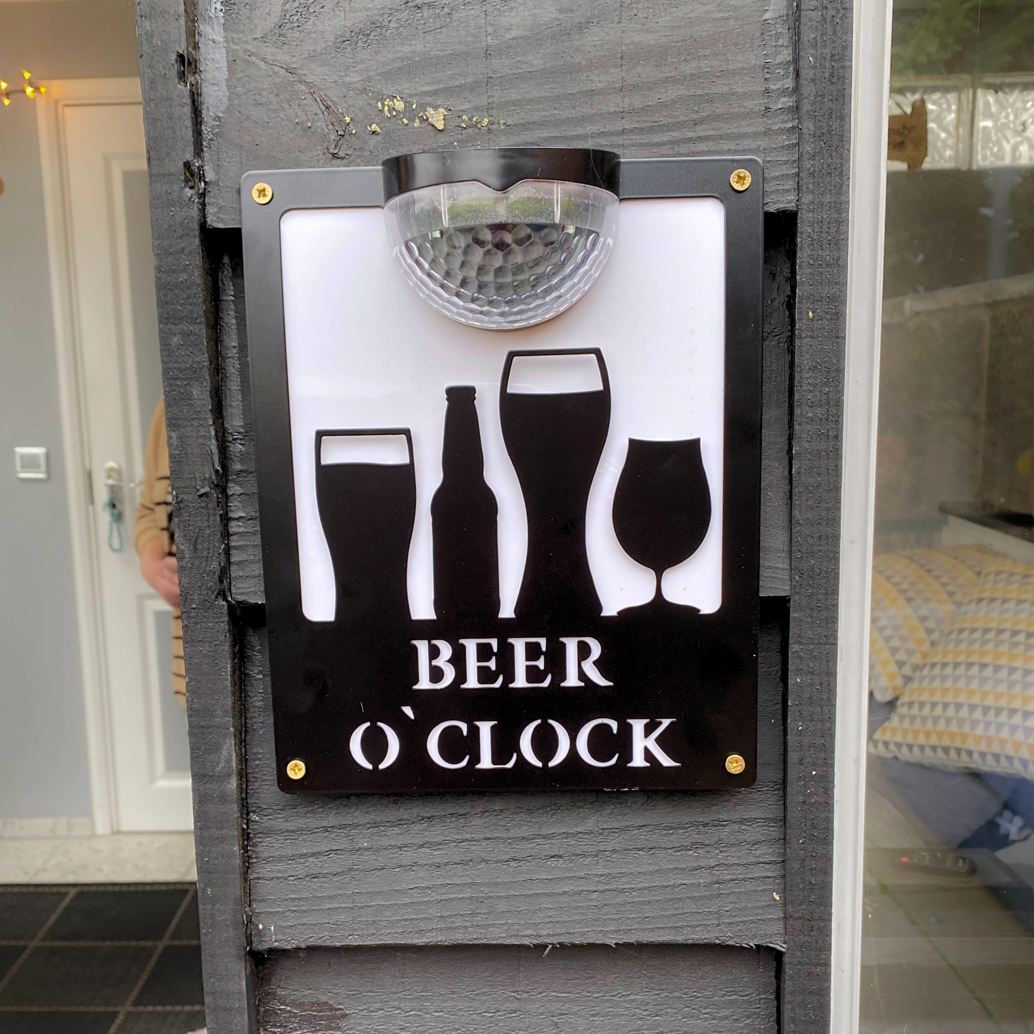 Beer O'Clock Sign with Solar Powered Light - Image 10
