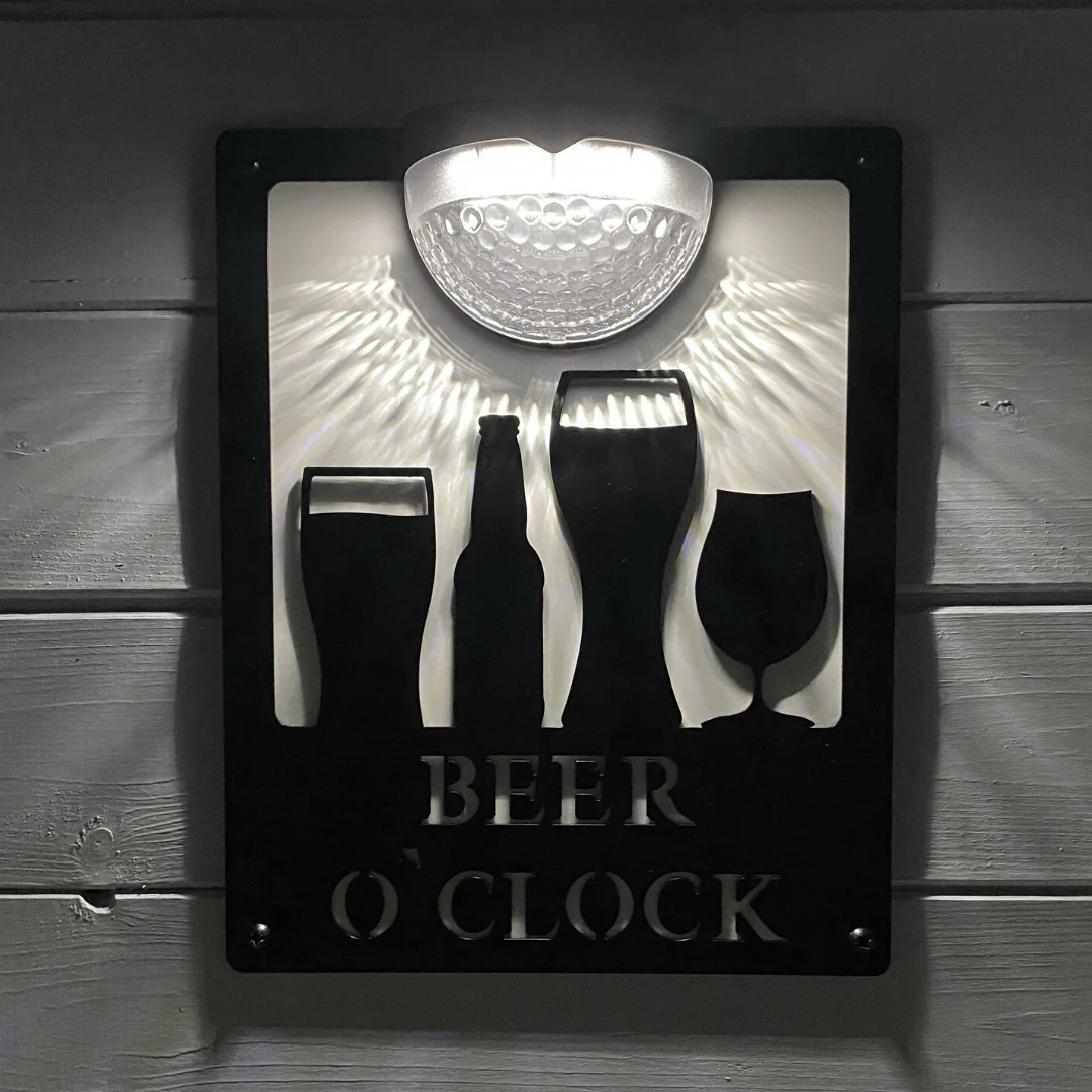 Beer O'Clock Sign with Solar Powered Light - Image 7