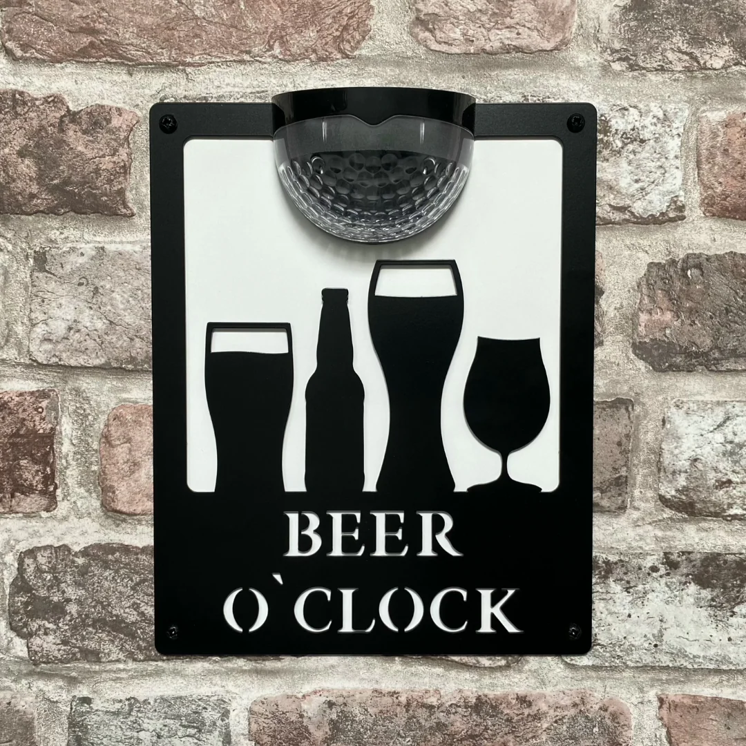 Beer O'Clock Sign with Solar Powered Light - Image 8