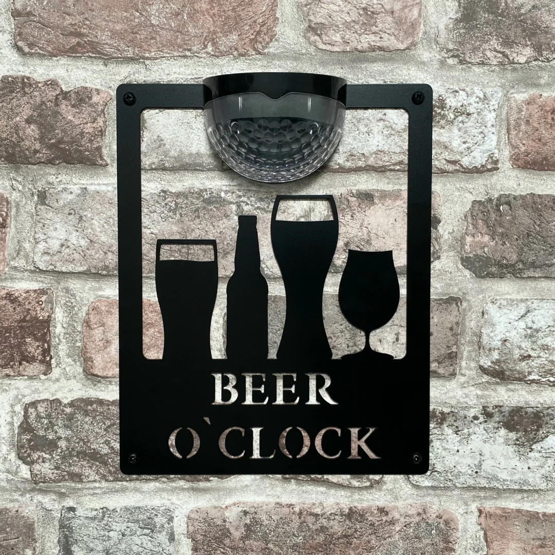 Beer O'Clock Sign with Solar Powered Light - Image 9