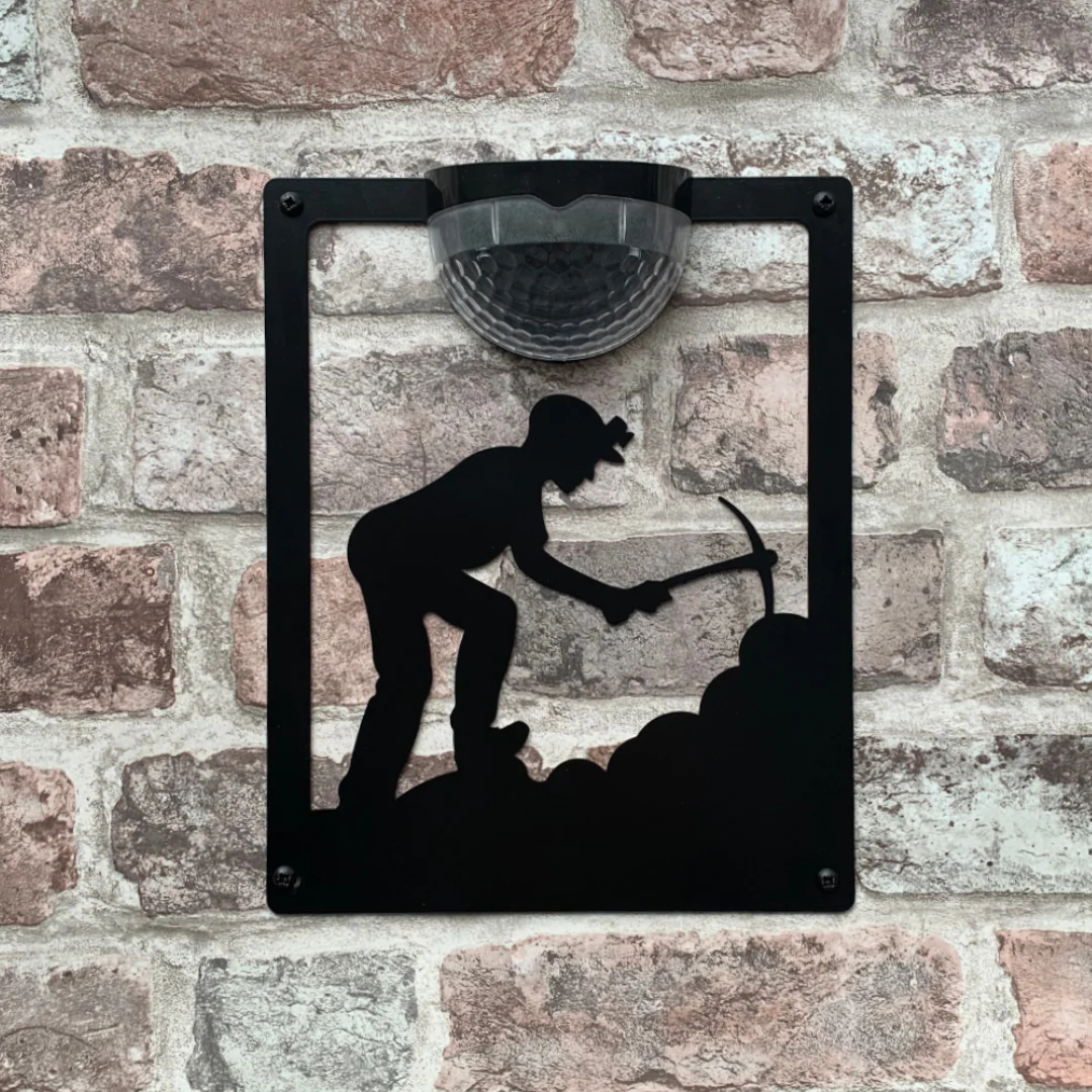 Coal Miner Solar Light Wall Plaque - Image 8