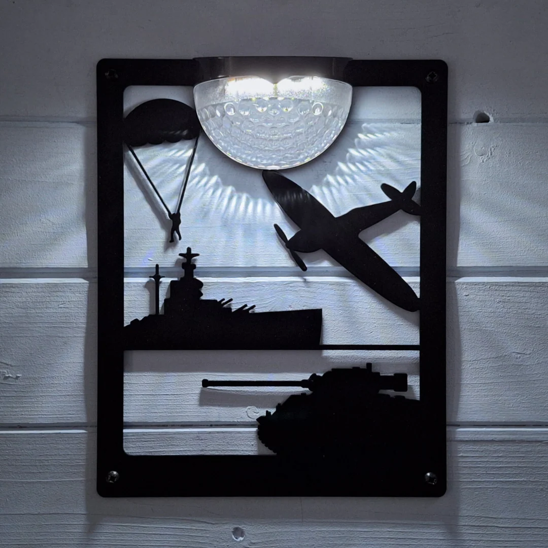 LIMITED EDITION D-Day Solar Light Wall Plaque - Image 4