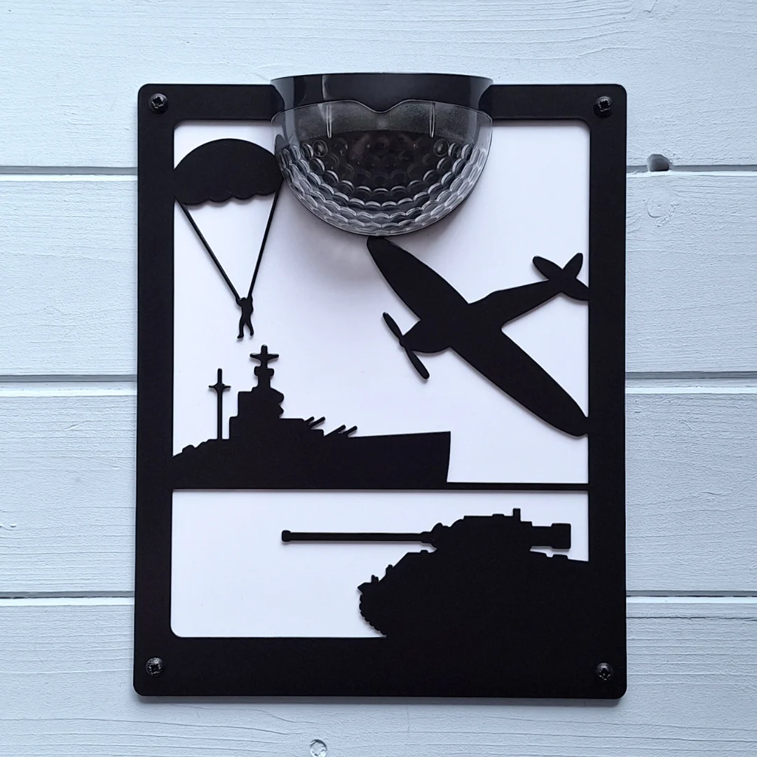 LIMITED EDITION D-Day Solar Light Wall Plaque - Image 9