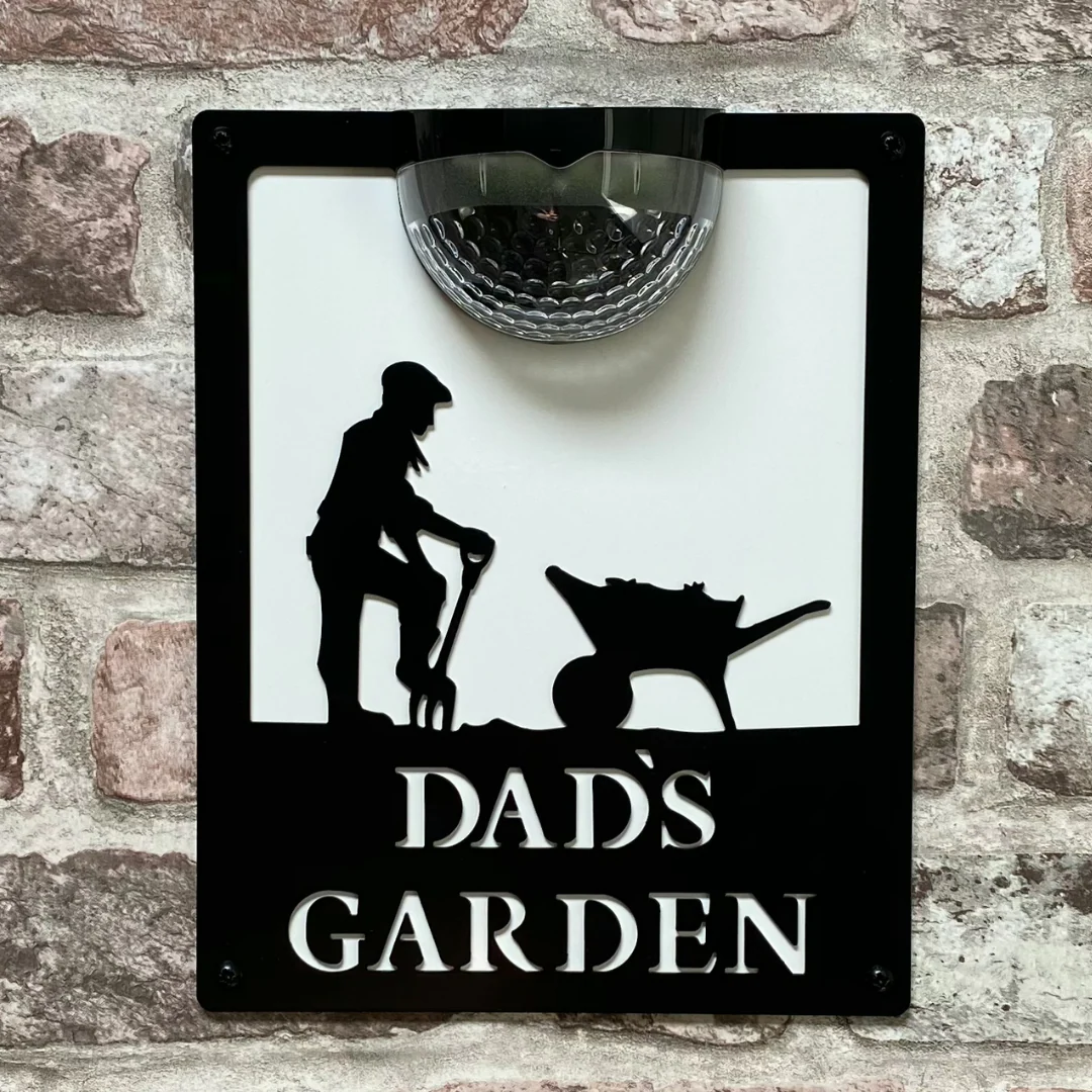 Dad's Garden Sign with Solar Powered Light - Image 10