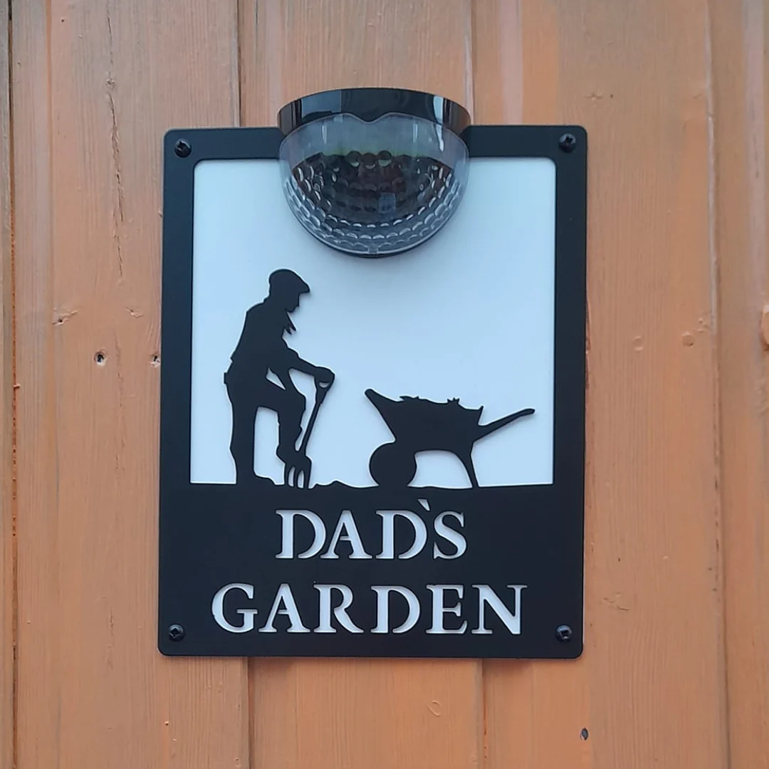 Dad's Garden Sign with Solar Powered Light - Image 6