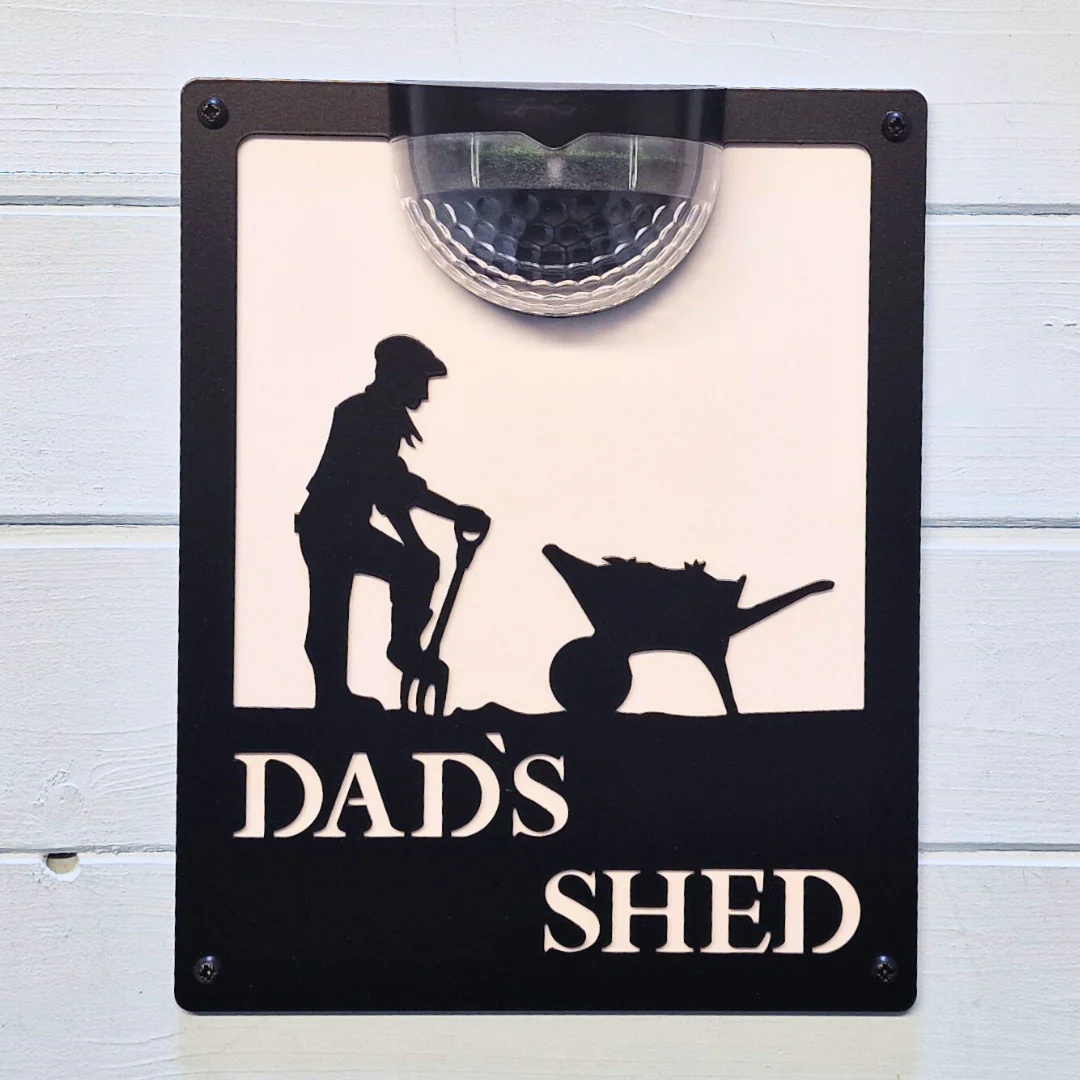 Dad's Shed Solar Powered Light Plaque - Image 3