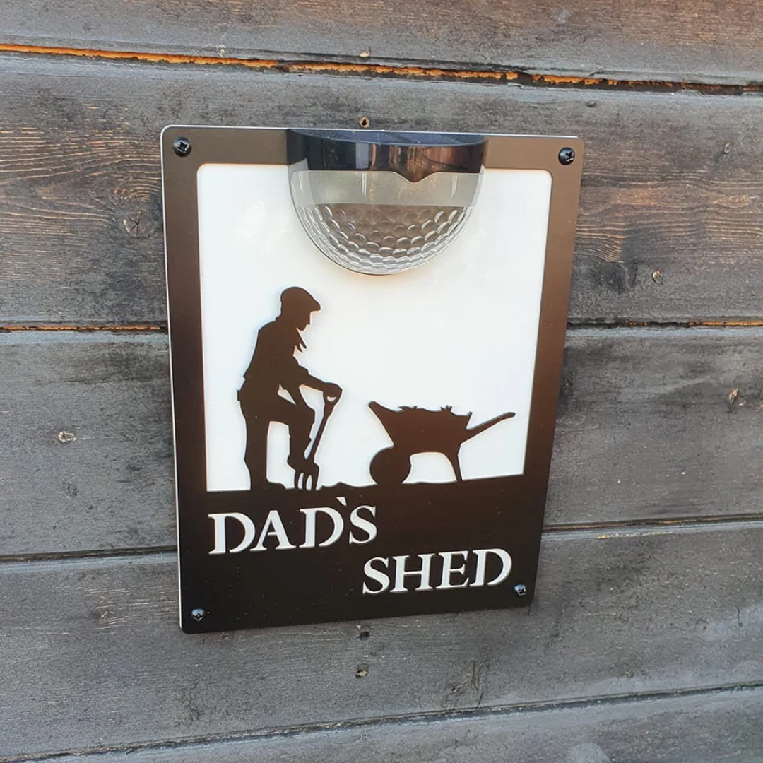 Dad's Shed Solar Powered Light Plaque - Image 6