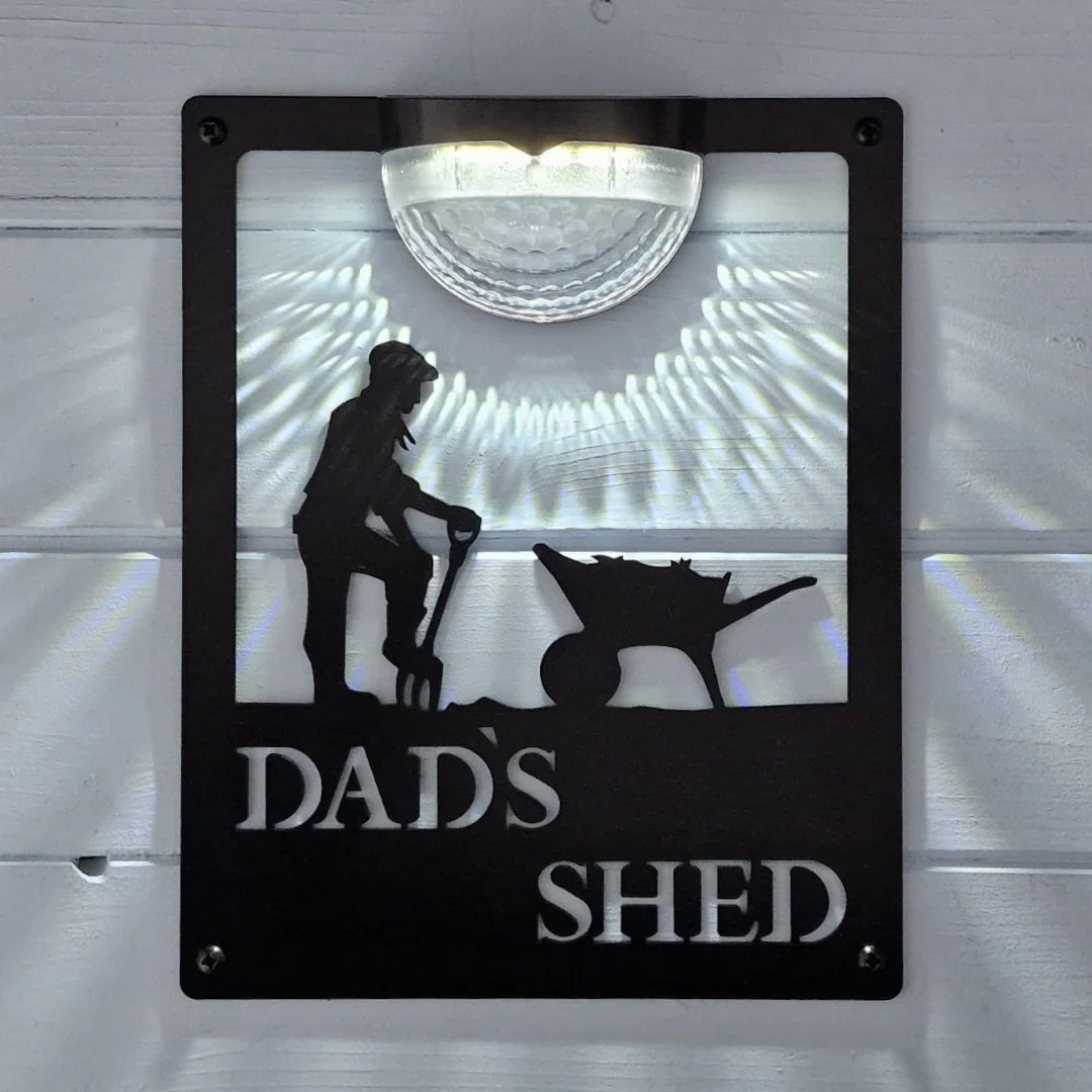 Dad's Shed Solar Powered Light Plaque - Image 8