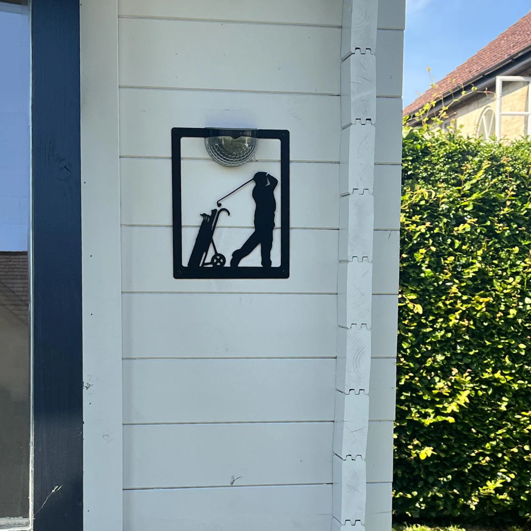 Golfer Solar Light Wall Plaque - Image 15