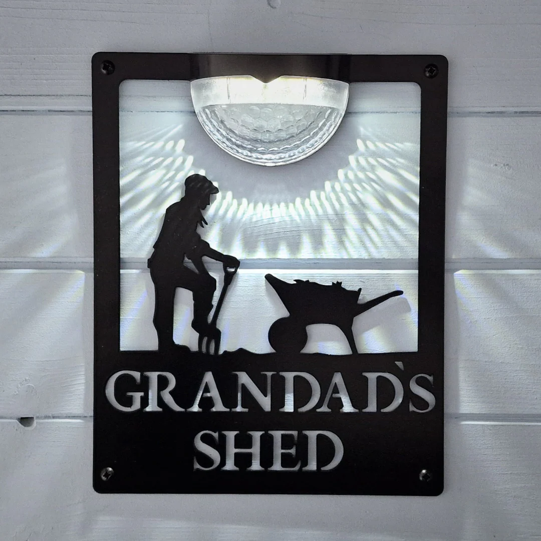 Grandad's Shed Solar Powered Light - Image 4