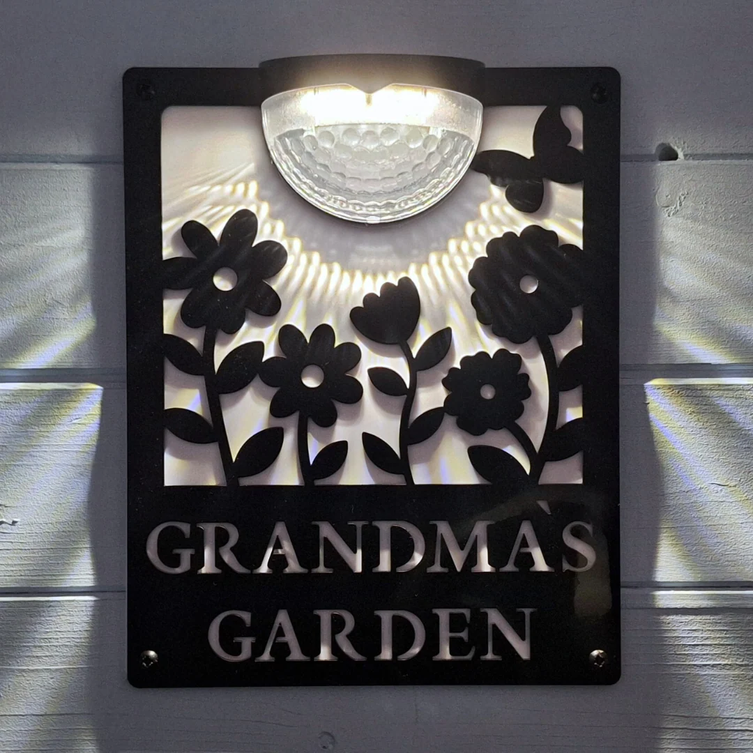 Grandma's Garden Sign with Solar Powered Light - Image 4