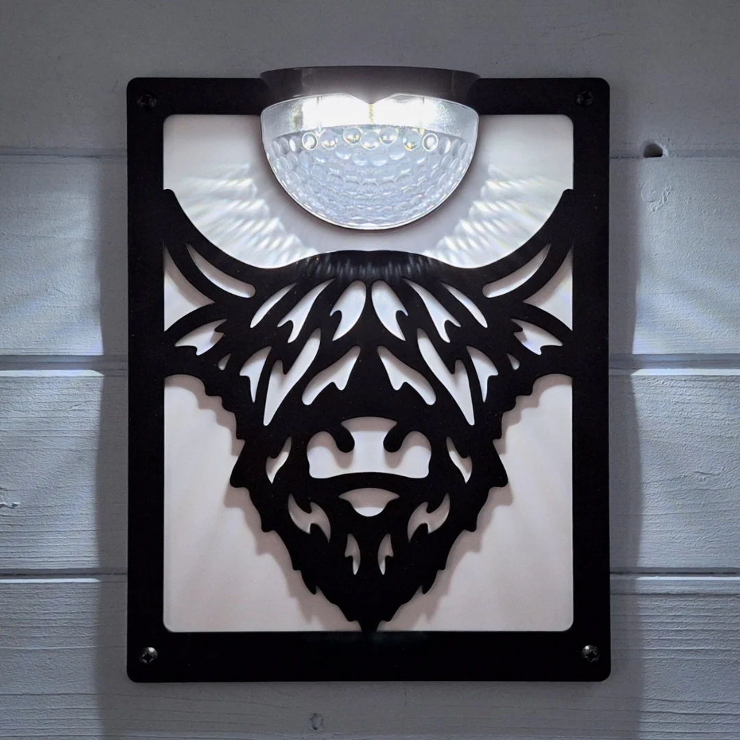 Highland Cow Solar Light Wall Plaque - Image 2