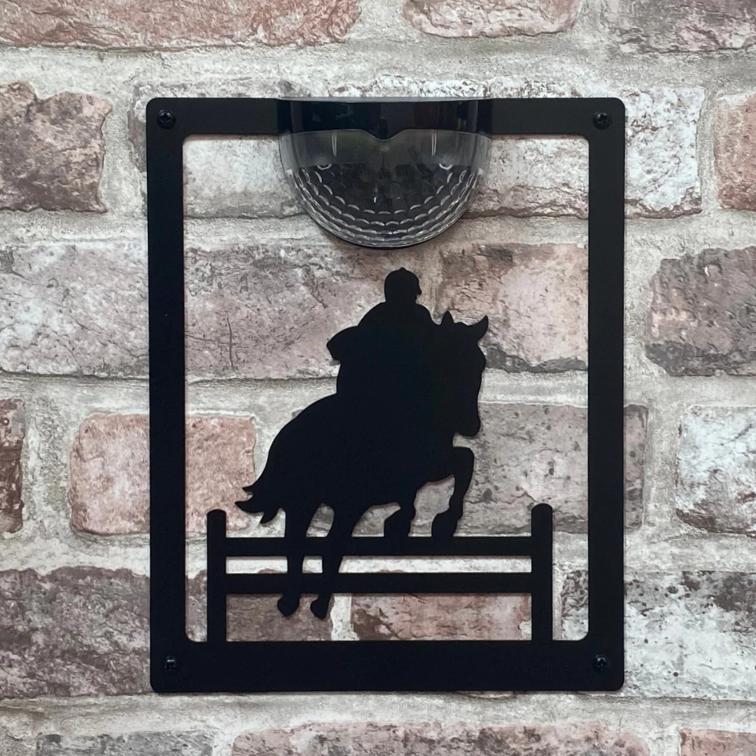 Horse Show Jumper Solar Light Wall Plaque - Image 3