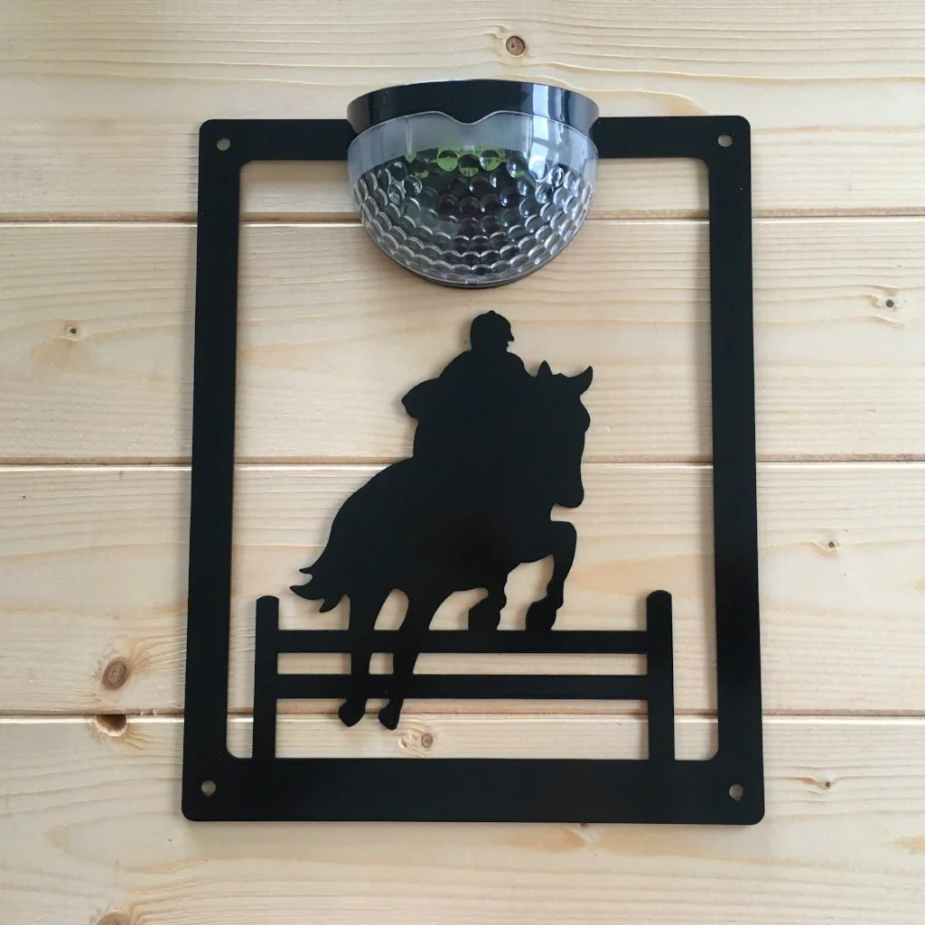 Horse Show Jumper Solar Light Wall Plaque - Image 4