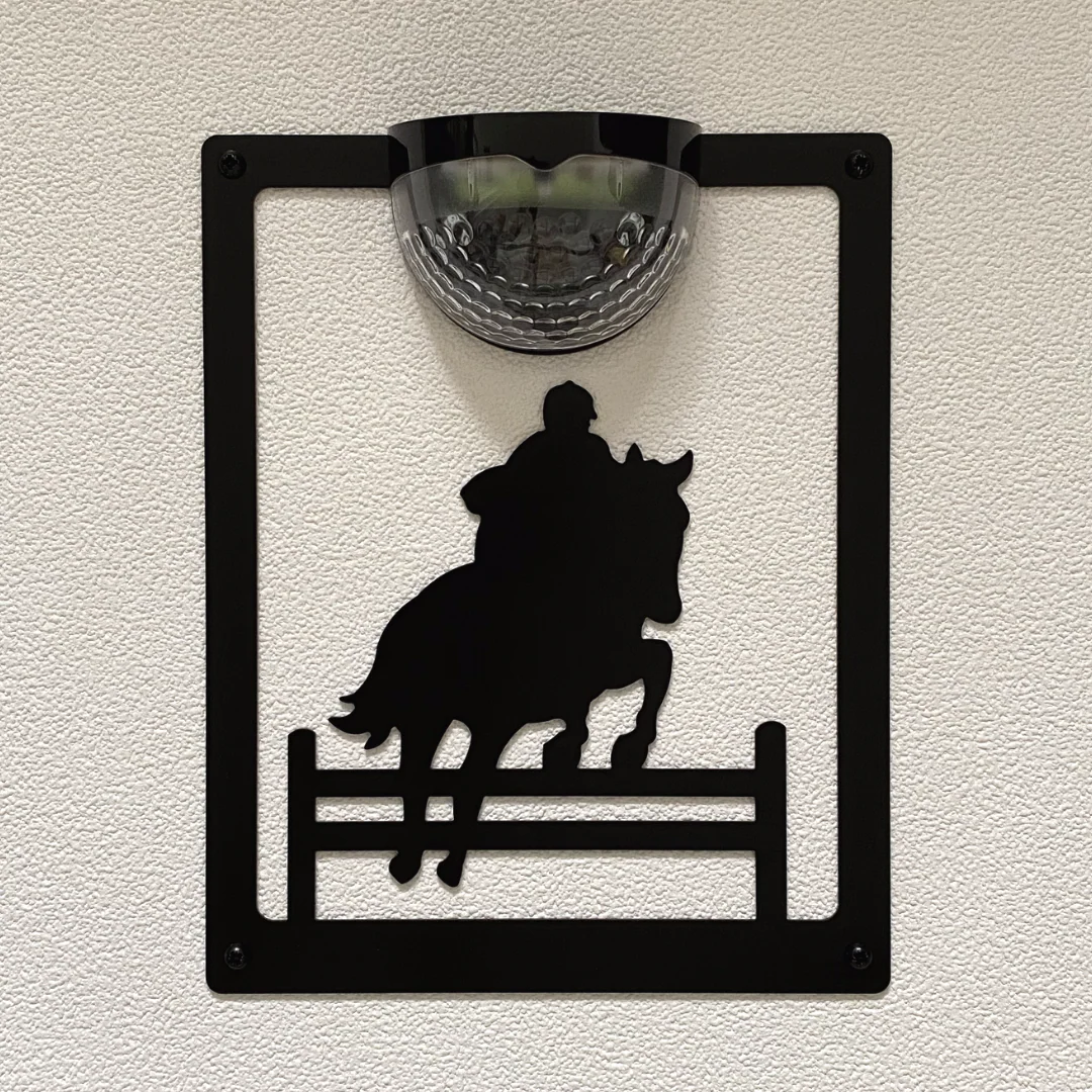 Horse Show Jumper Solar Light Wall Plaque - Image 5