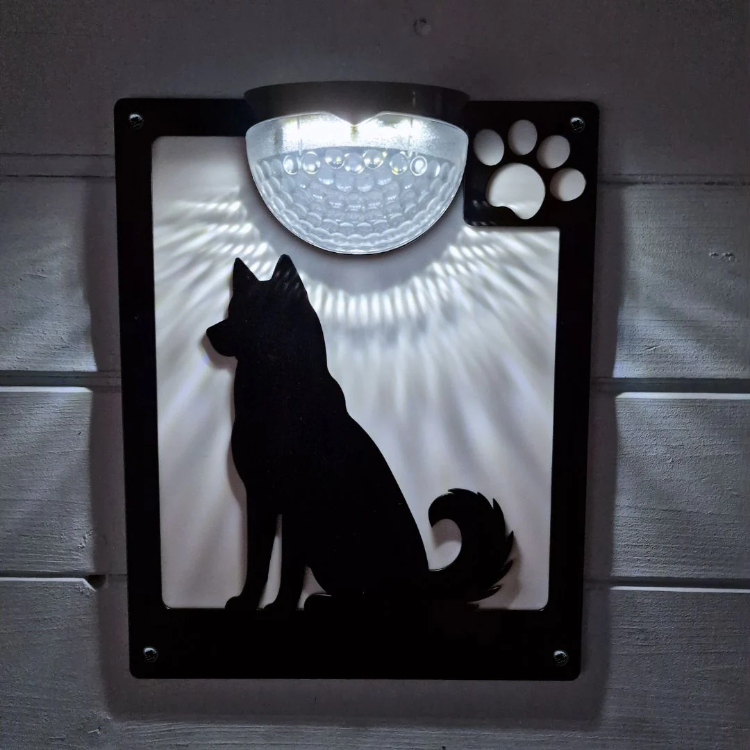 Husky Dog Solar Light Wall Plaque - Image 3