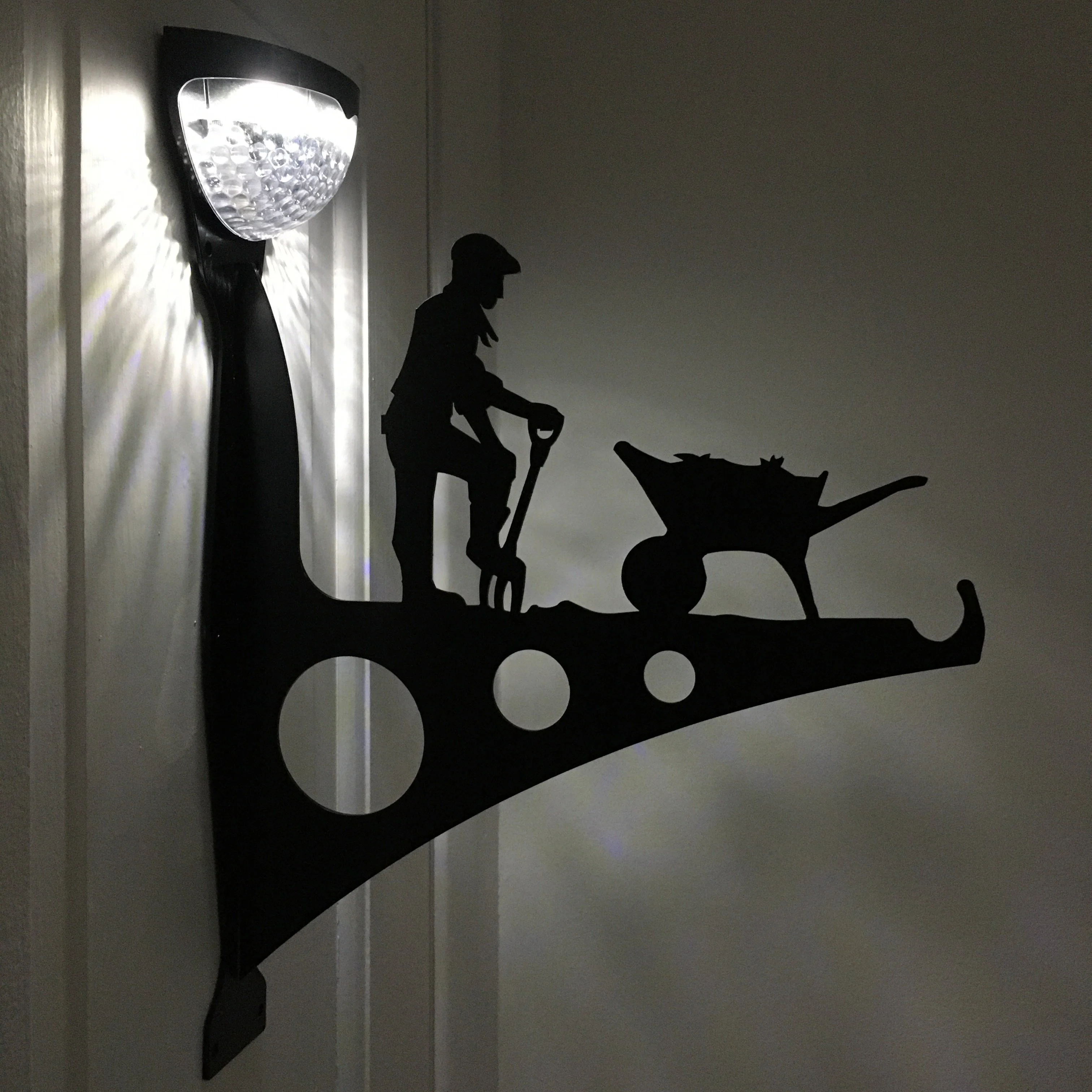 Solar Man Gardener Garden Hanging Basket Bracket - Large - Image 3