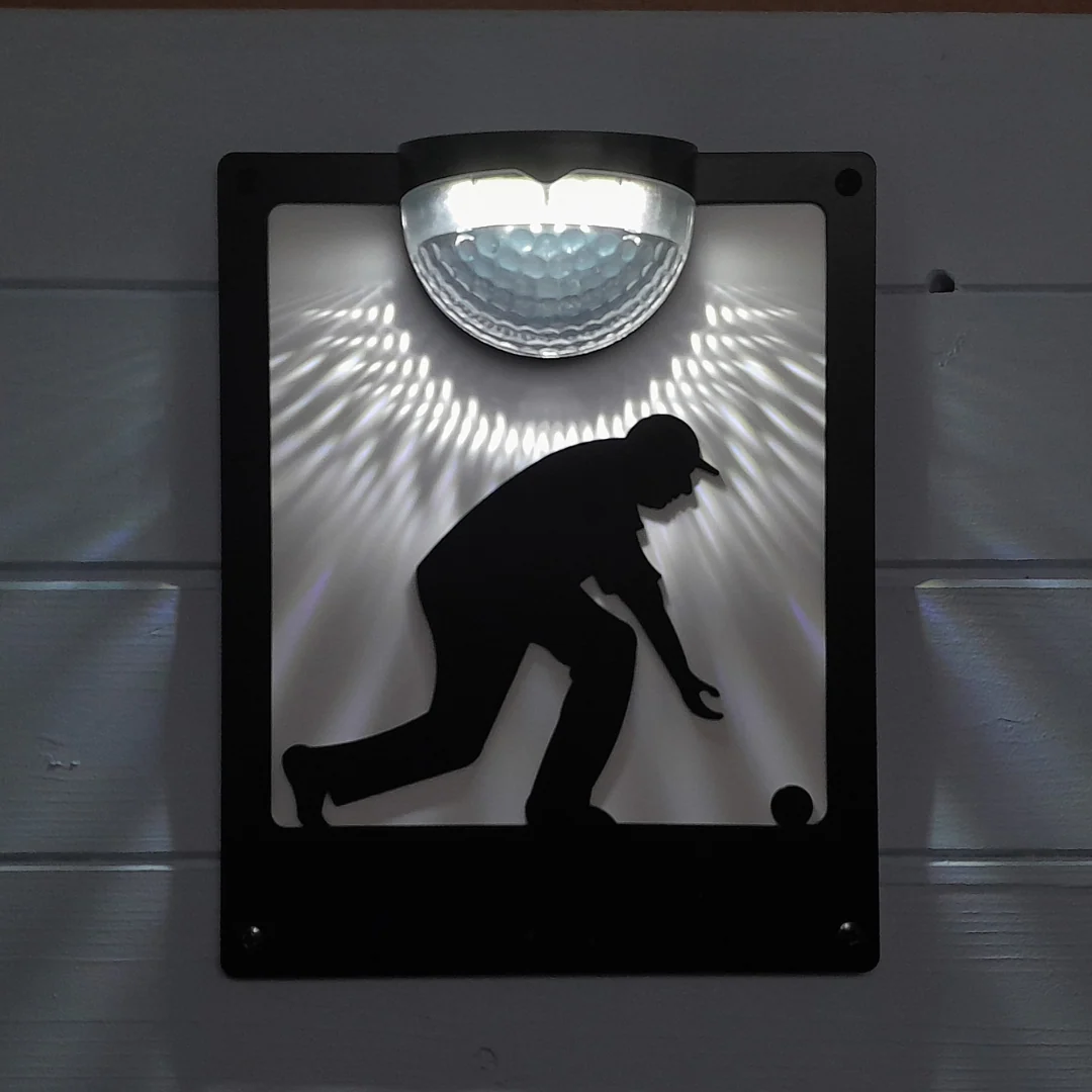 Man Lawn Bowler Wall Plaque with Solar Powered Light - Image 2