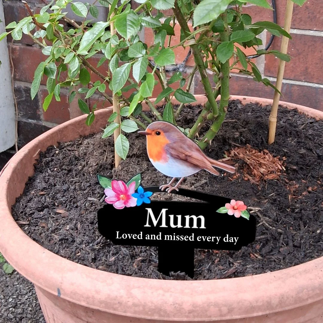 'Mum' Large Robin Pot Stake - Image 2