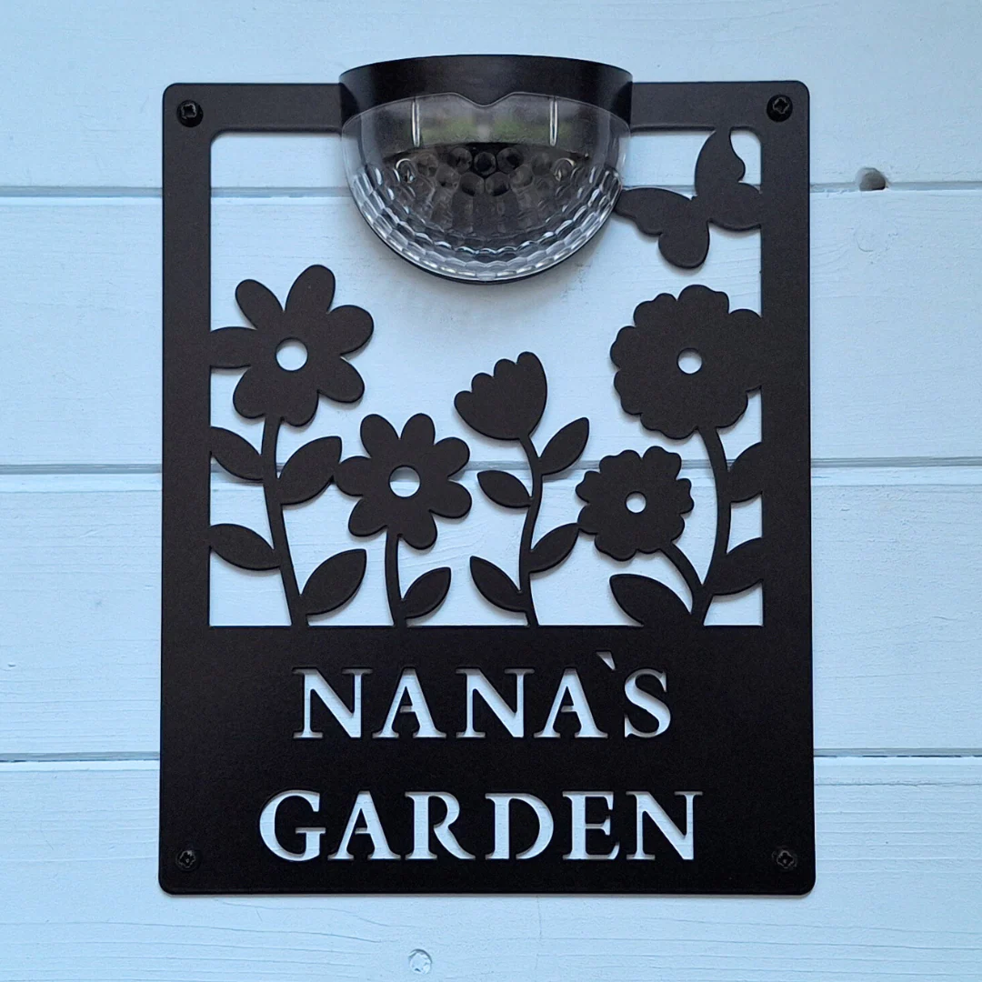 Nana's Garden Sign with Solar Powered Light - Image 10