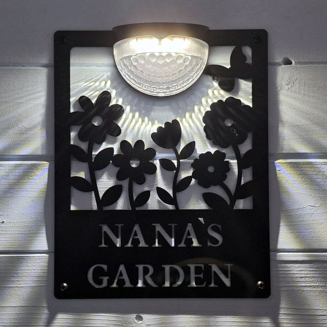 Nana's Garden Sign with Solar Powered Light - Image 2