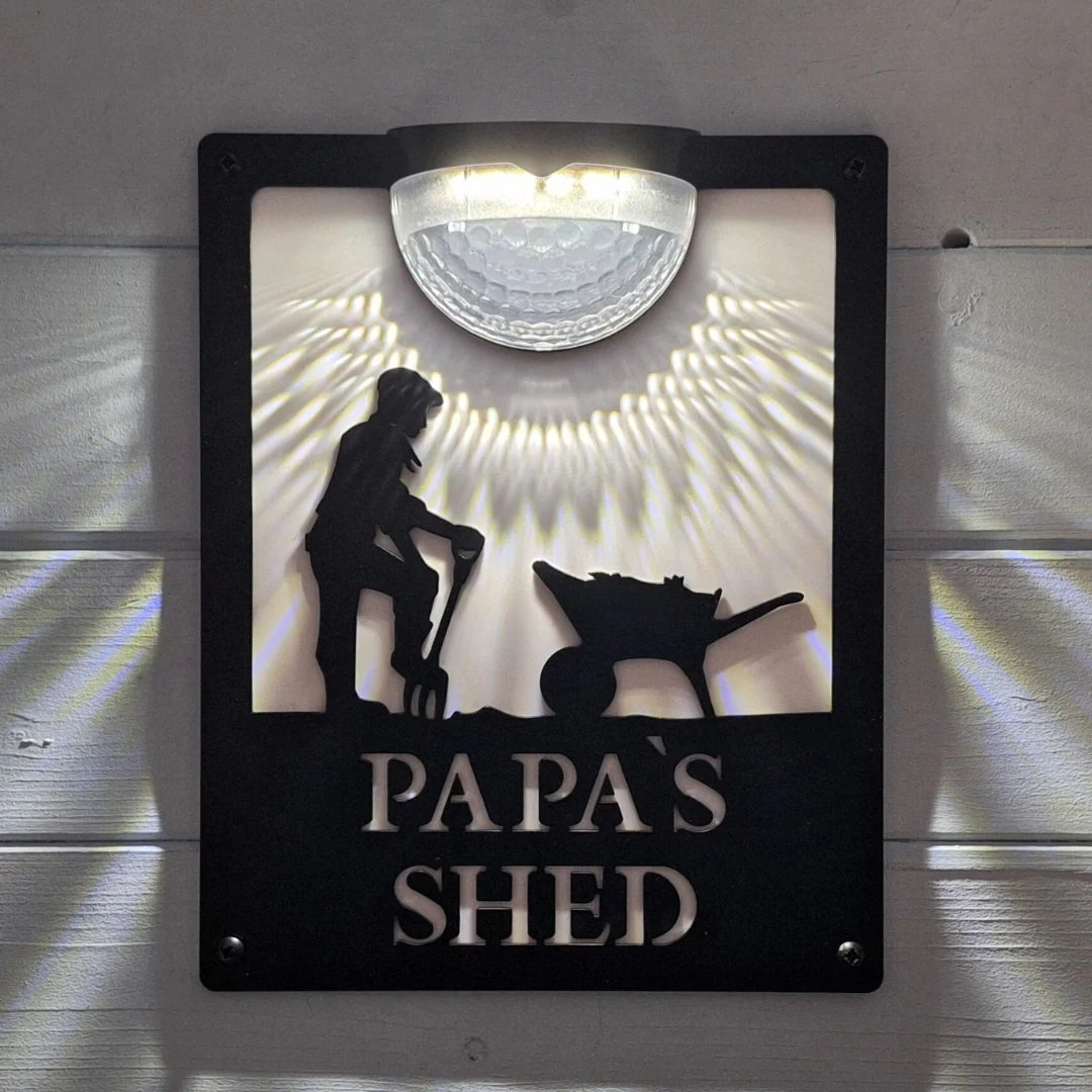 Papa's Shed Solar Powered Light - Image 4