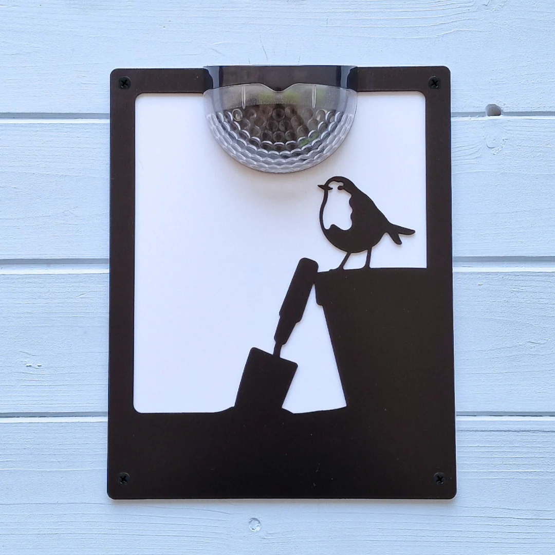 Robin on a Plant Pot Solar Light Wall Plaque (You Can Personalise Me!) - Image 2