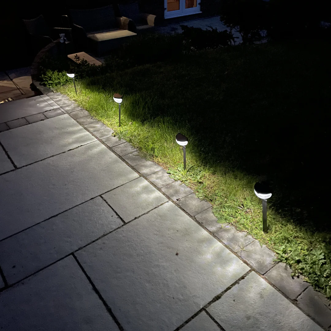 NEW! Robin Metal Solar Stake - Image 5