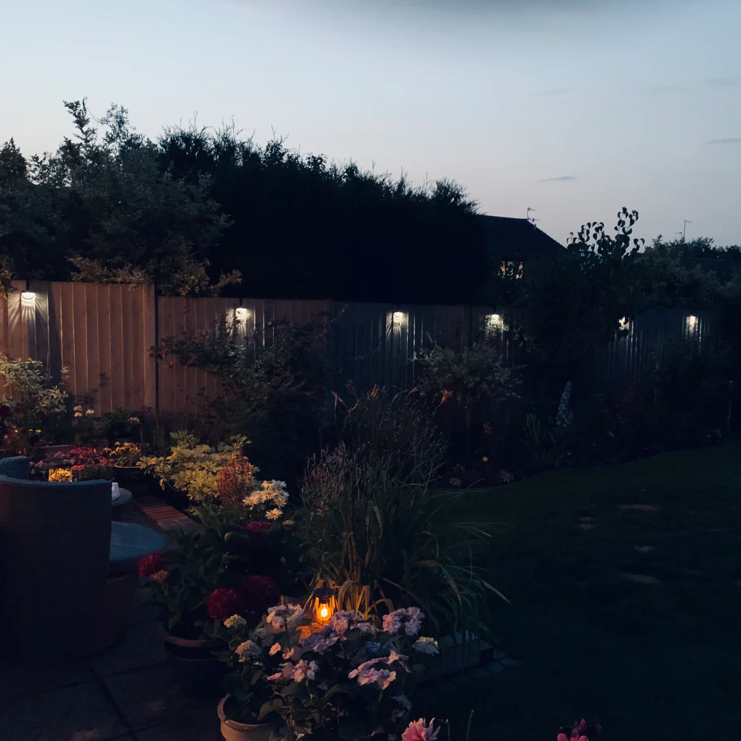 Hook Over Fence Solar Lights – Standard (No Motion Sensor) - No Screws or Drills Required! - Image 11