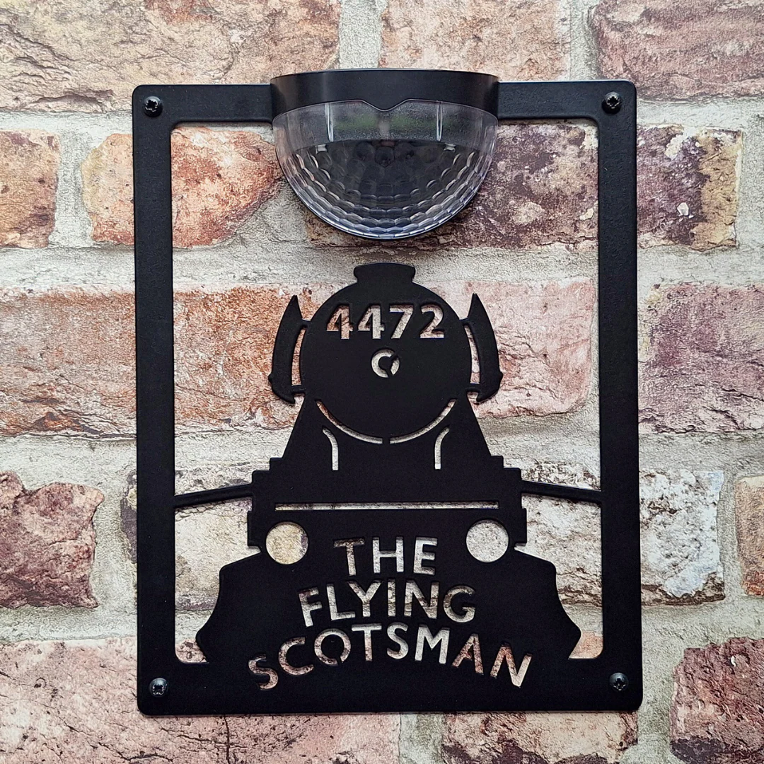 The Flying Scotsman Solar Light Wall Plaque - Image 6