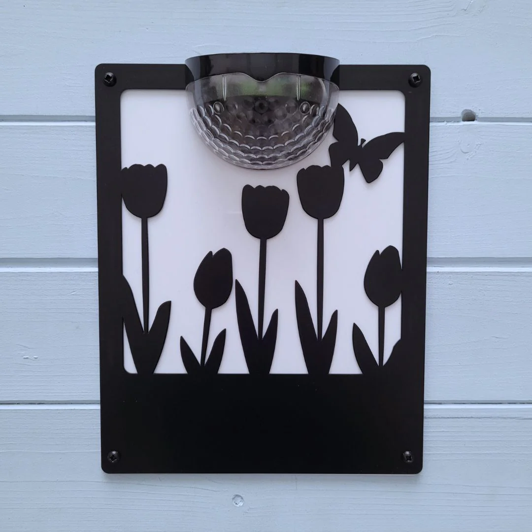 Tulips Solar Light Wall Plaque (You Can Personalise Me!) - Image 10