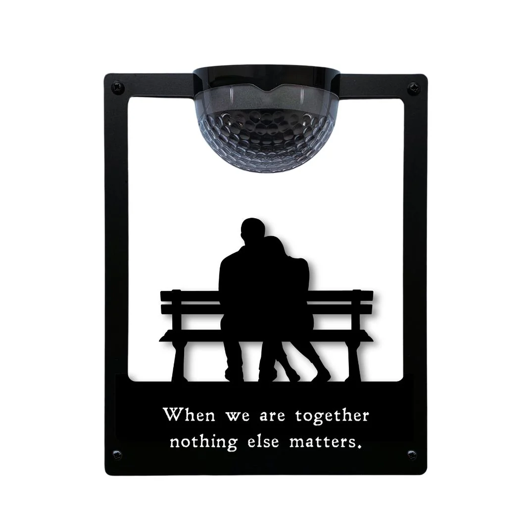 'When we are together nothing else matters' Couple on Bench Solar Light Wall Plaque - Image 8